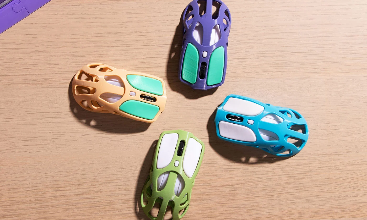 Unleash creativity in 4 colors①.